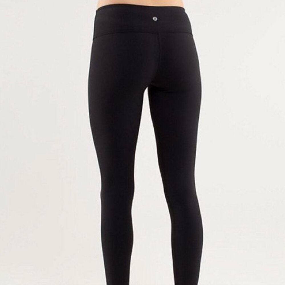 VINTAGE Lululemon wunder under classic black leggings 25in - old waist band 6
